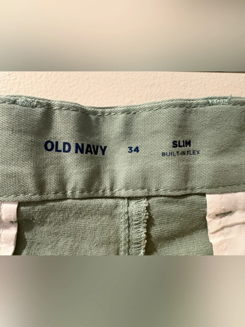 Old Navy Men’s Slim Built-In Flex Rotation Chino Shorts Sage Green Size 34